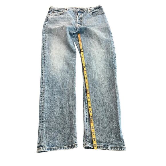 Levi's Premium 501 Men's Blue 93 Straight Leg Jeans Size 34X32 - Picture 3 of 10